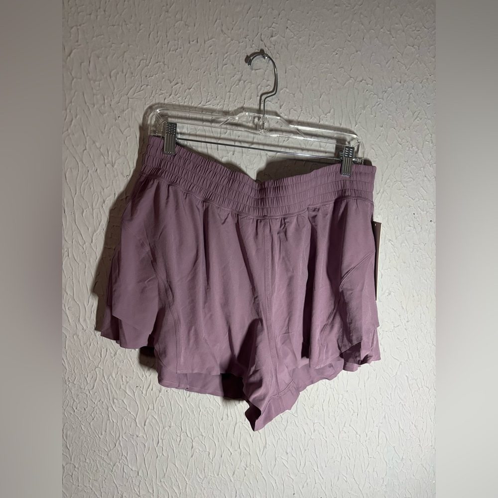 NWT Lululemon Shake It Out HR Run Short 2.5"